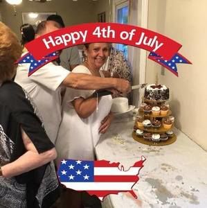 Meet your Posher, Eneida